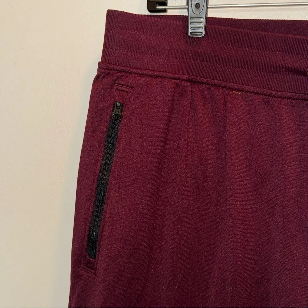 Under Armour Burgundy Joggers Sweatpants Men’s Size Extra Large